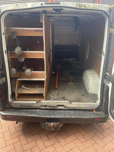 2015 renault trafic very clean