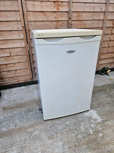 whirlpool undercounter fridge
