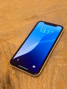 iPhone 11 64GB in White.