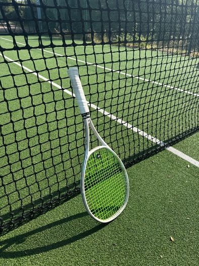 Tennis racket yonex vcore 98