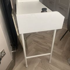 Free vanity table/desk