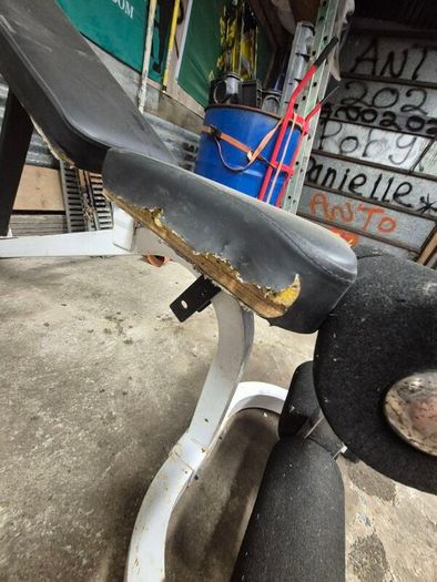 weight bench