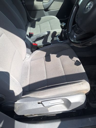 Volkswagen Golf 1.9 Tdi  08 breaking for parts