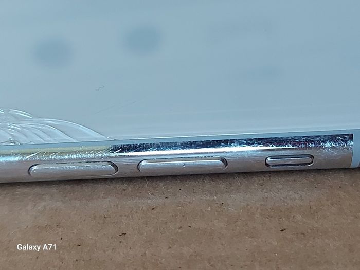 6 Mobile Phones for parts or repair, not powering on