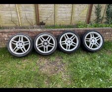 Mercedes Amg alloys 18" 5x112