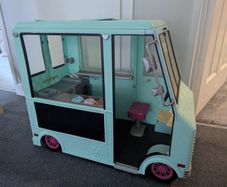Generation Doll Ice Cream Van