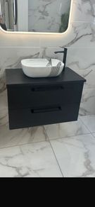 Vanity unit black