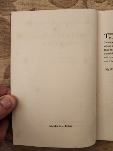 The Essentials Of Democracy. By A.d.lindsay. First Editions 1929 Hardback In Good Condition. 35.