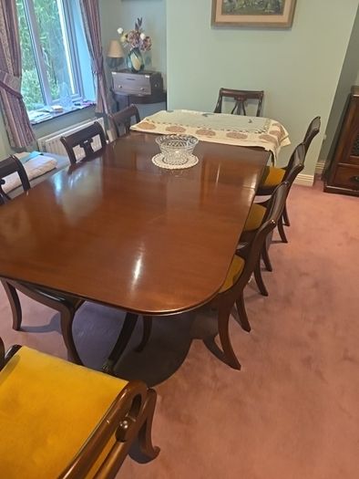 Dining Table And Chairs. 2 End Pieces And 6 Side Ones.  27886