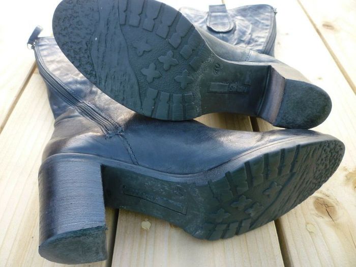 Manas Designer Black Leather boots. Soft All Leather High heel Italian. Uk 6.5 Eu 40. Excellent condition.
