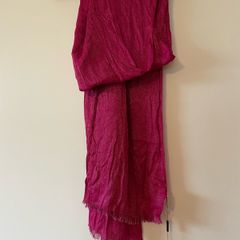 Gallery pink scarf New