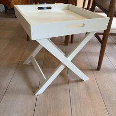 Folding butler tray