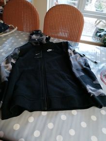 boys nike hoodie