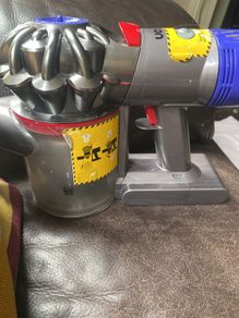 dyson vac
