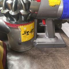 dyson vac