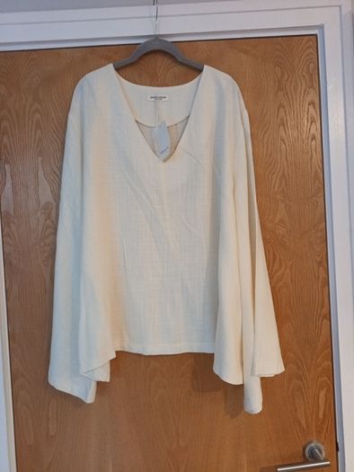 Shein Leisure Long  Linen Soft & Comfy Top With   Bell Sleeved To.  S. Xl-16.  B.N.W.T