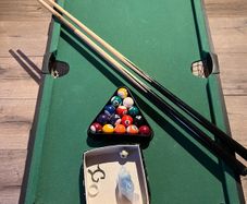 pool table / ping pong / ice hockey