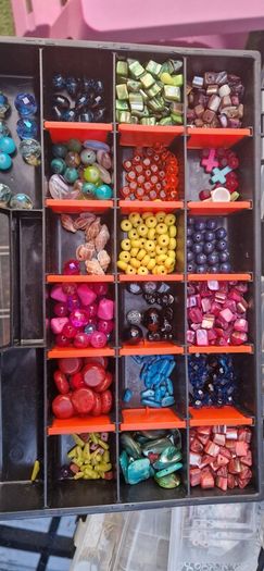 beads and jewellery making supplies