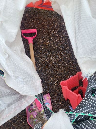 Bag of grit sand