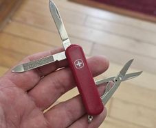Vintage Discontinued Collectable Wenger Esquire 65mm Swiss Army Knife Keychain tool