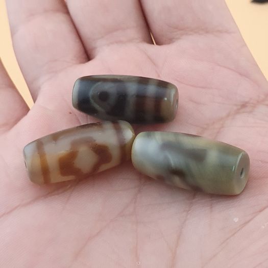 Vintage Himalayan Tibetan Unique Eyes Pattern Agate Dzi Beads  Lot of 3