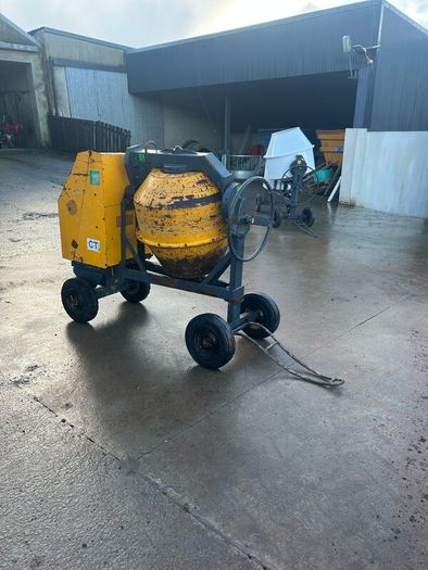 cement mixer
