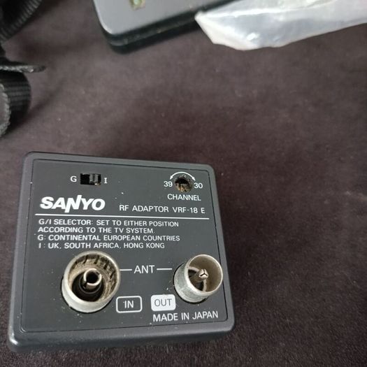 Vintage Sanyo VM-RZ1P Old Tapes Tape Premier Collection 8 mm Movie Video Camera Recorder Camcorder Japan cassette Handycam 8x Auto Focus