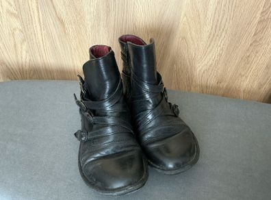 Ladies boots