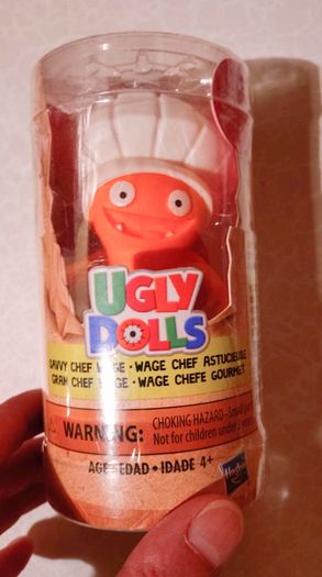 3 Ugly Dolls In Plastic Case (new).
