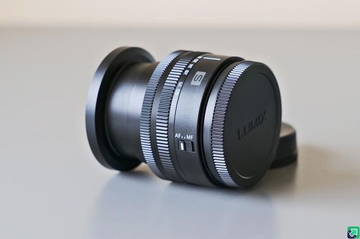 Panasonic Lumix 18 - 40mm Lens