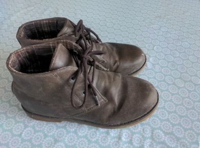 Boys boots