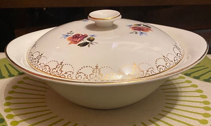 Arklow Pottery taurine, two for forty euros