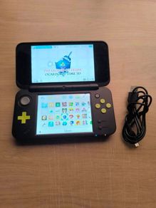 Nintendo 2DS XL with 20 games