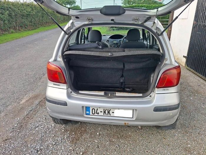 Toyota Yaris 2004