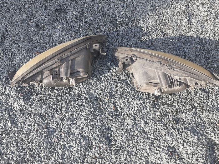 Ford Mondeo Headlights
