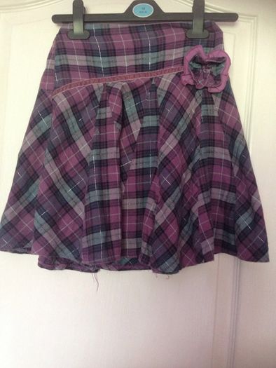 Girls skirt