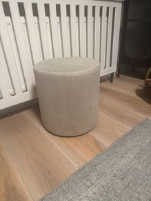 Footstool / Pouff