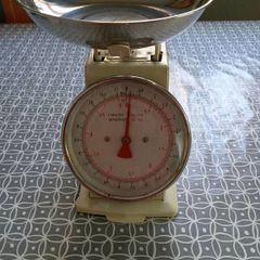 vintage style weighong scales