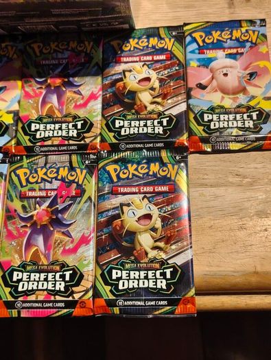 Pokemon Tcg Mega Evolution Perfect Order ETB Plus X10 booster packs