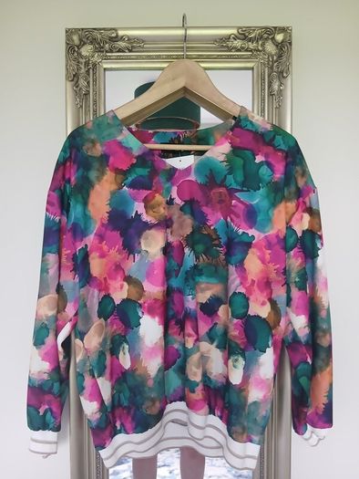 Emi long sleeved top