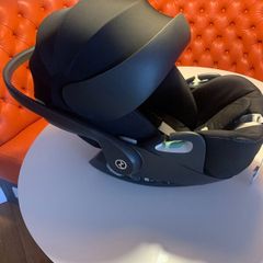 Cybex Cloud T i-Size Car Seat + Base