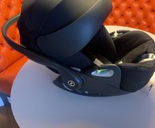 Cybex Cloud T i-Size Car Seat + Base