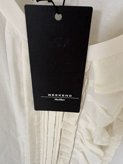 Luxury brand Maxmara rich cream coloured top/tee shirt BRAND NEW