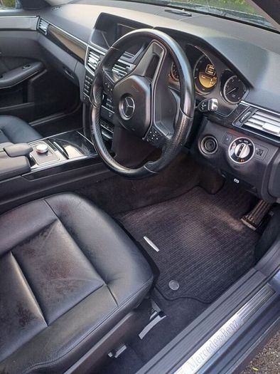 2012 Mercedes Benz E220
