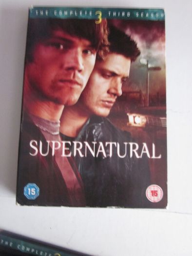 Supernatural Seasons 1 to 3  (17 DVD's)
