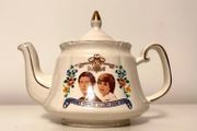 Vintage Teapot Royal Wedding 1981