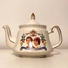 Vintage Teapot Royal Wedding 1981