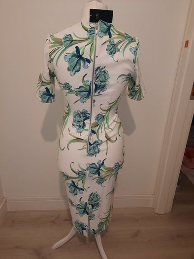 Brand new dress size UK 10