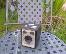 Vintage camera postage possible