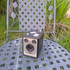 Vintage camera postage possible